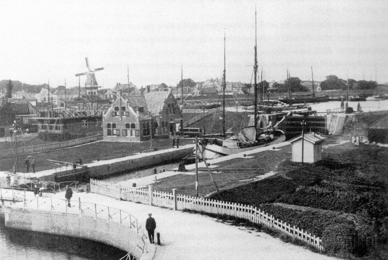 Oude zeesluizen 1.jpg